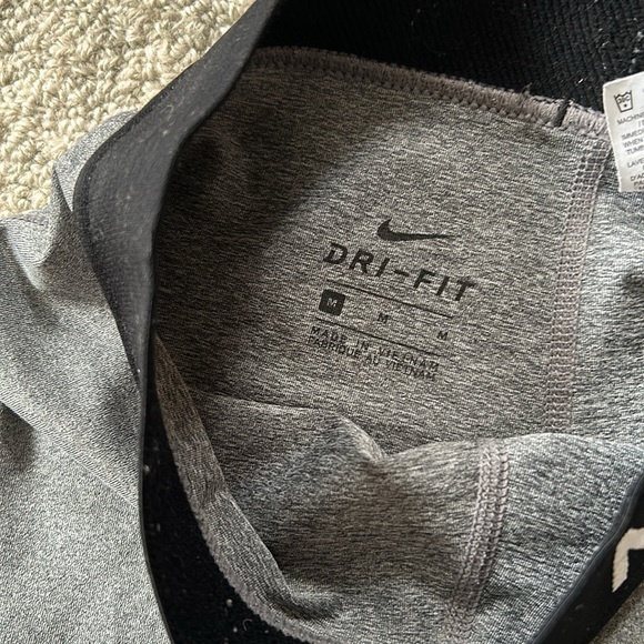 Girls Nike Athletic Shorts Size Medium - Picture 2 of 3